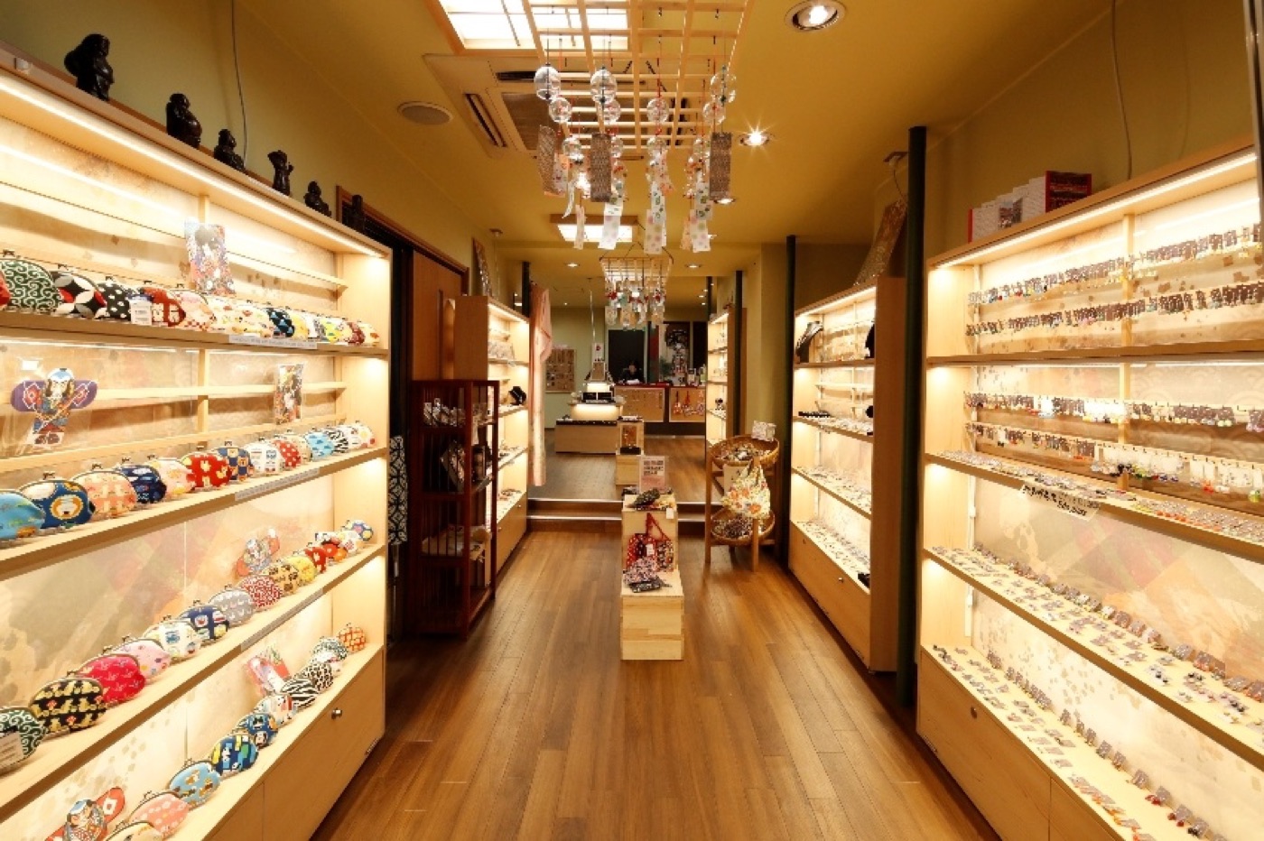 仲見世通り近くの実際の店内の様子